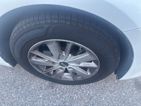 Used 2016 Kia Optima LX image 8