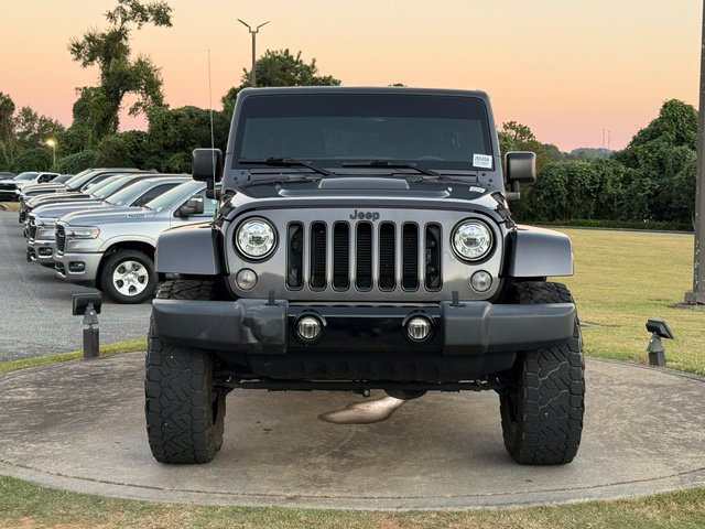 Used 2017 Jeep Wrangler Unlimited Sahara AWD/4WD image 2