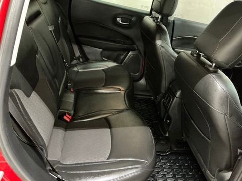 Used 2021 Jeep Compass Latitude image 17