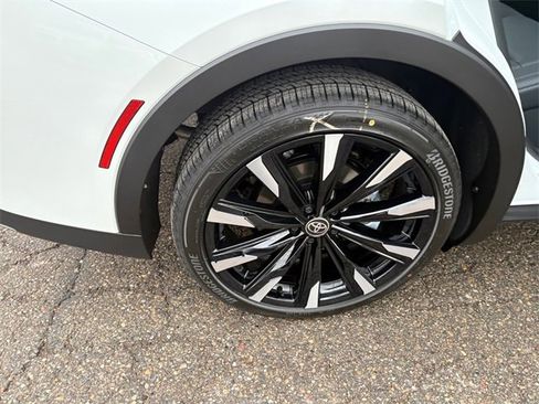 New 2026 Toyota Crown Platinum image 18