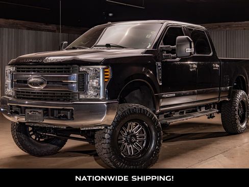 Used 2019 Ford F250 XLT w/ FX4 Off-Road Package image 4