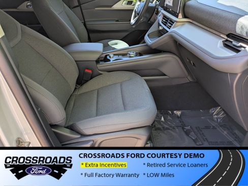 New 2026 Ford Explorer Active image 37