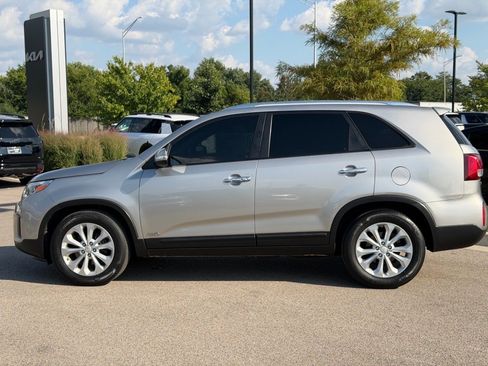Used 2014 Kia Sorento EX w/ EX V6 Touring Package AWD/4WD image 3