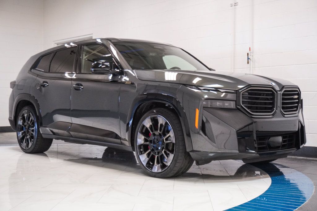 Used 2023 BMW XM AWD/4WD image 5
