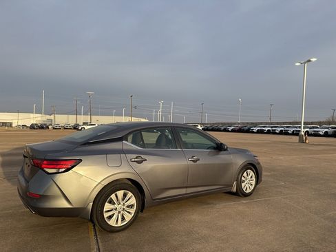 Certified 2020 Nissan Sentra S image 14