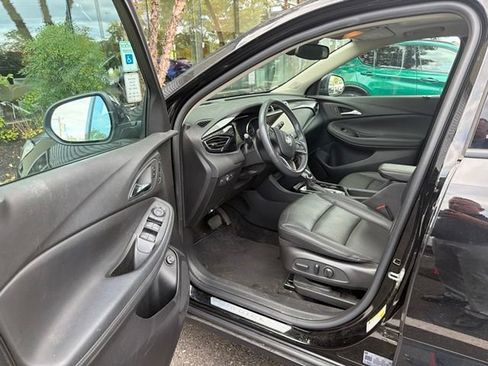 Used 2023 Buick Encore GX Essence w/ Experience Buick Package FWD image 12