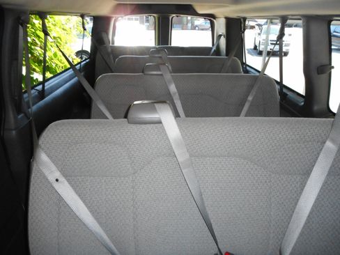 Used 2016 Chevrolet Express 3500 LT w/ LT Preferred Equipment Group image 23