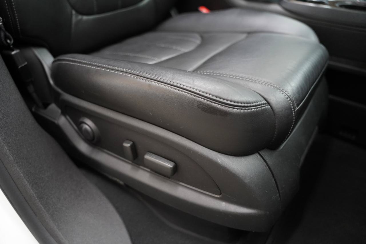 Used 2013 GMC Acadia Denali FWD image 30
