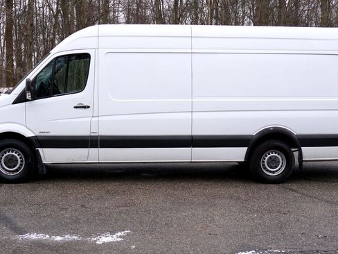 Used 2016 Mercedes-Benz Sprinter 2500 w/ Driver Comfort Package image 2