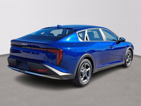 Used 2025 Kia K4 LXS image 6