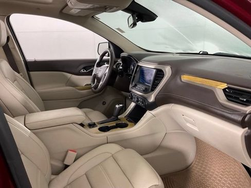 Used 2017 GMC Acadia Denali w/ Technology Package FWD image 34