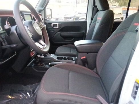 Used 2023 Jeep Wrangler Unlimited Rubicon image 14