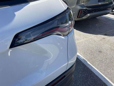 Used 2024 Honda HR-V LX image 13