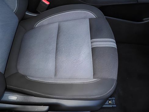 Certified 2023 Chevrolet Blazer LT AWD/4WD image 18