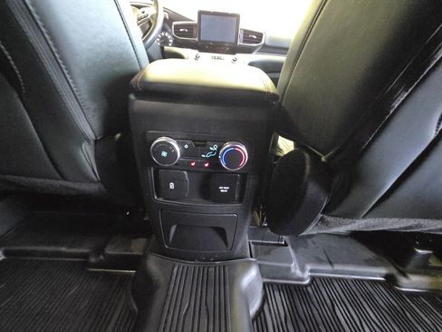 Used 2022 Ford Explorer Timberline w/ Timberline Technology Package image 27