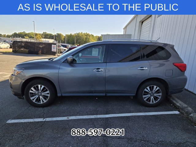 Used 2018 Nissan Pathfinder SV AWD/4WD image 2