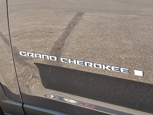 Used 2024 Jeep Grand Cherokee Limited 4xe image 30