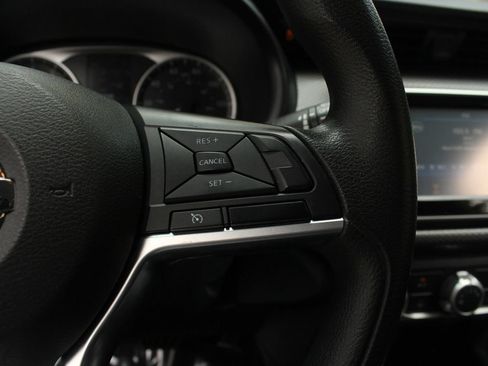 Used 2020 Nissan Kicks S FWD image 31