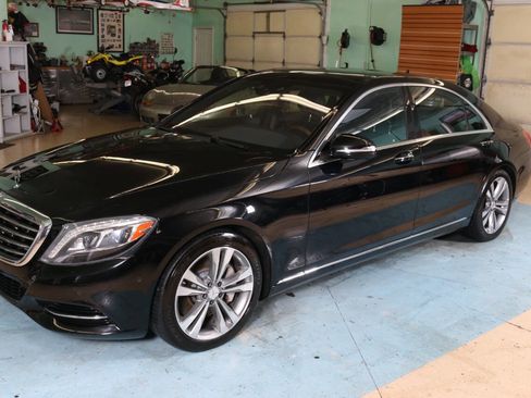 Used 2016 Mercedes-Benz S 550 4MATIC Sedan w/ Premium Package image 26