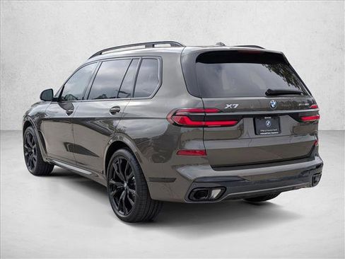 Used 2026 BMW X7 xDrive40i w/ M Sport Package AWD/4WD image 6