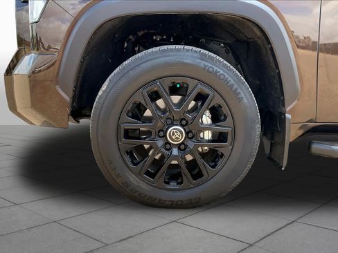 Used 2024 Toyota Tundra Limited AWD/4WD image 10