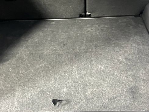 Used 2024 GMC Terrain SLE image 29