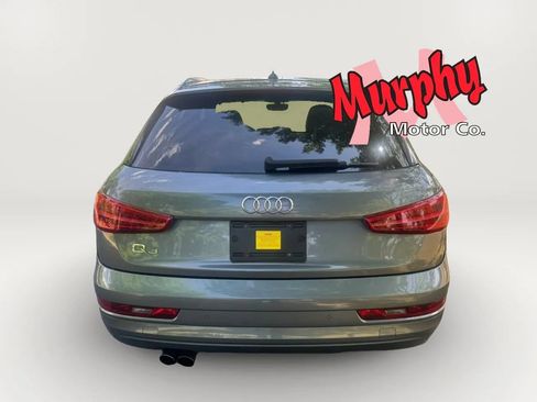Used 2017 Audi Q3 2.0T Premium Plus w/ Premium Plus Package FWD image 5