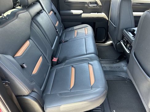 Used 2025 GMC Sierra 1500 AT4 w/ AT4 Premium Package AWD/4WD image 26