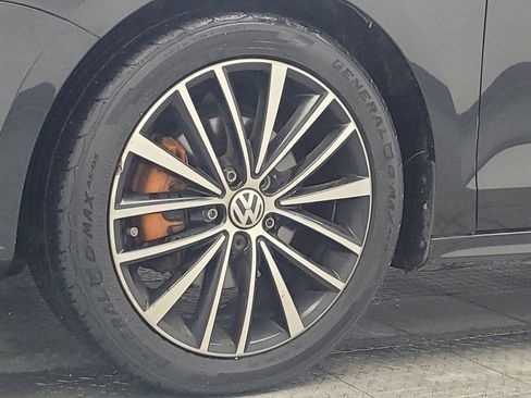Used 2016 Volkswagen Jetta Sport FWD image 31