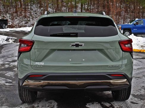 New 2026 Chevrolet Trax ACTIV w/ Sunroof Package image 7