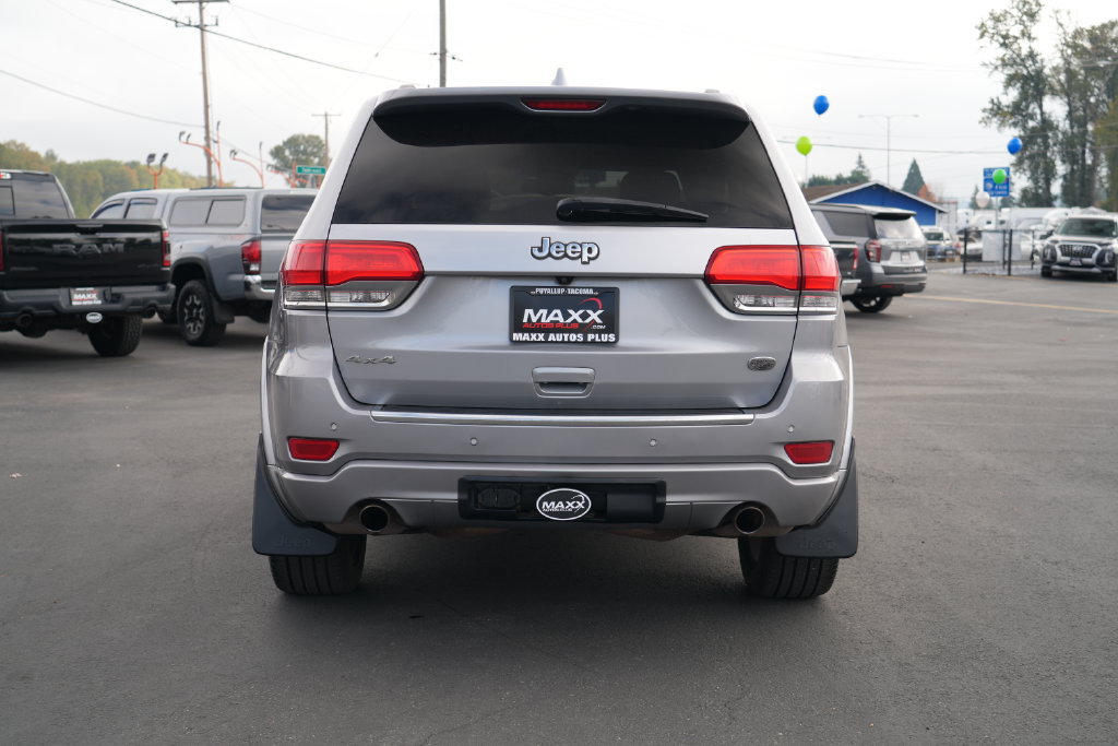 Used 2015 Jeep Grand Cherokee Overland w/ Advanced Technology Group AWD/4WD image 9