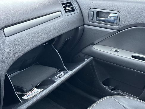 Used 2010 Ford Fusion SEL image 31