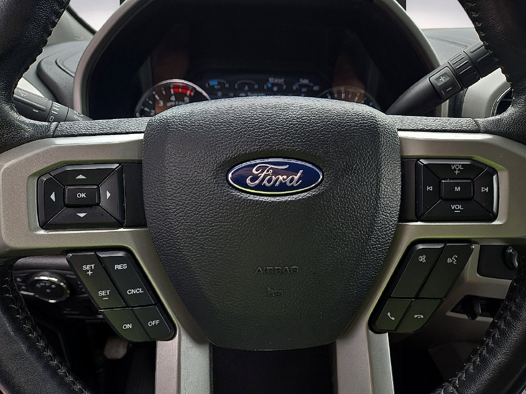 Used 2020 Ford F350 Lariat w/ Lariat Ultimate Package AWD/4WD image 19