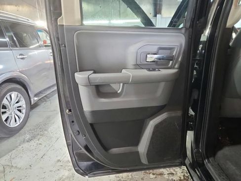 Used 2019 RAM 1500 Classic SLT w/ SLT Plus D←cor Group AWD/4WD image 12