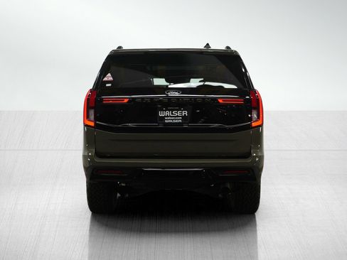Used 2025 Ford Expedition Tremor image 5