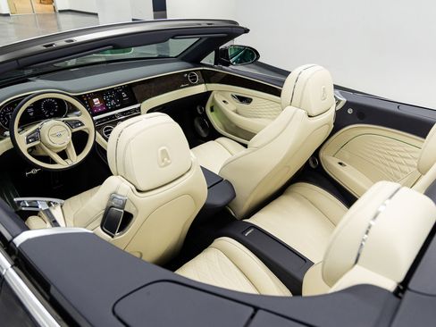 New 2026 Bentley Continental GTC image 35