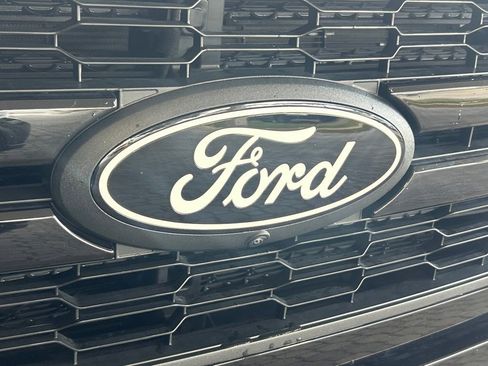 Used 2025 Ford F150 Lariat w/ Equipment Group 501A Mid image 20