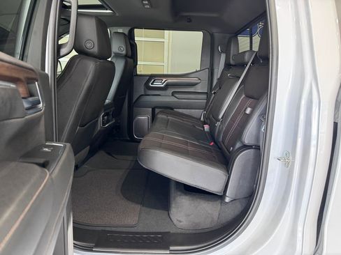 Certified 2023 Chevrolet Silverado 1500 High Country AWD/4WD image 8