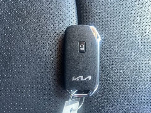 Certified 2023 Kia Sportage EX FWD image 25