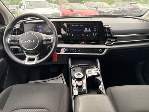 Certified 2023 Kia Sportage LX AWD/4WD image 16