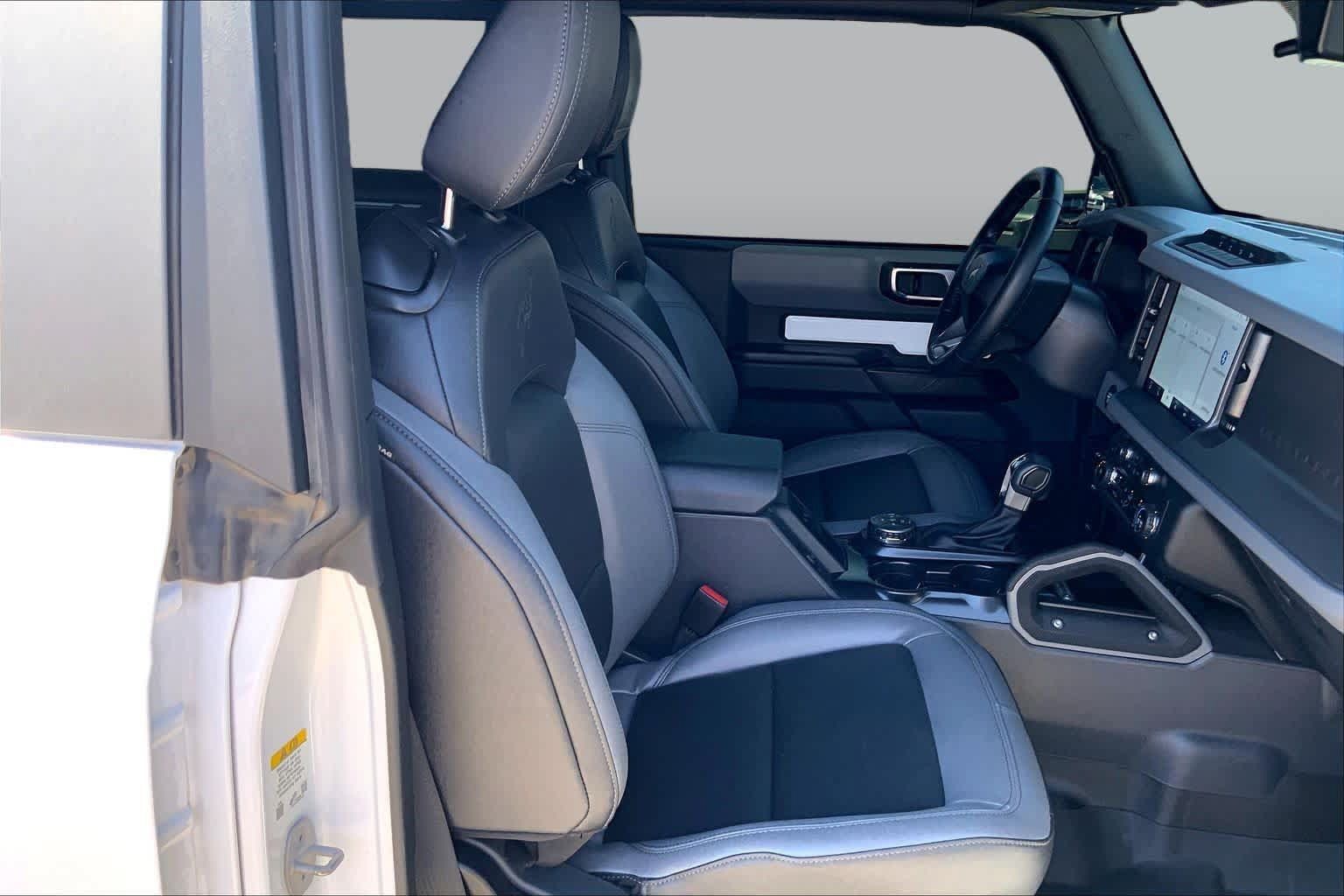 Used 2024 Ford Bronco Big Bend w/ Sasquatch Package AWD/4WD image 8