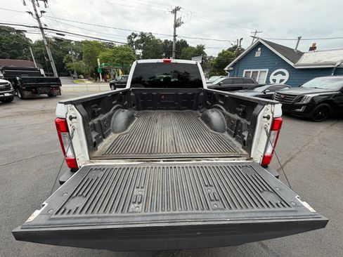 Used 2017 Ford F250 XLT AWD/4WD image 38