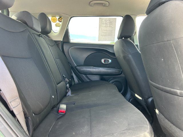 Used 2014 Kia Soul FWD image 24