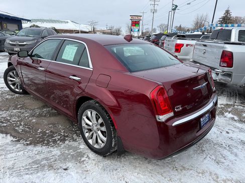 Used 2018 Chrysler 300 Limited w/ Safetytec Plus Group image 5