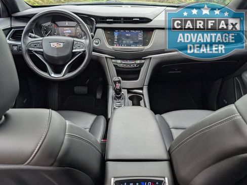 Used 2022 Cadillac XT6 Luxury w/ LPO, Floor Liner Package FWD image 21