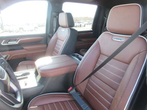 New 2026 GMC Sierra 2500 Denali Ultimate w/ Max Trailering Package image 14