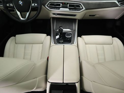 Certified 2022 BMW X5 sDrive40i w/ Premium Package image 17