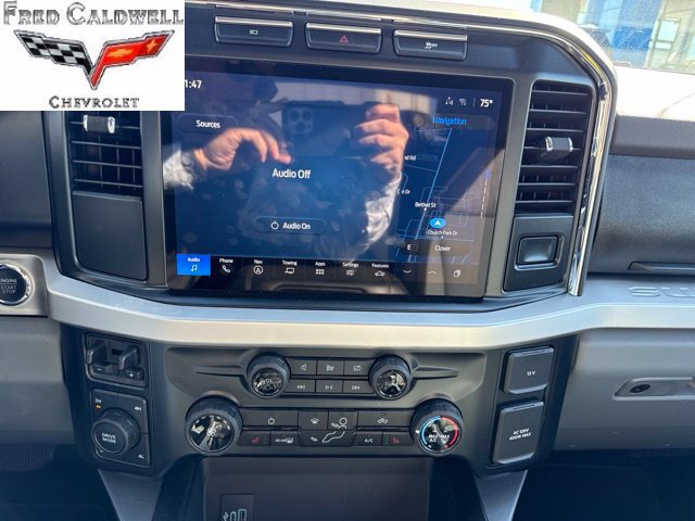 Used 2024 Ford F250 XLT w/ Black Appearance Package AWD/4WD image 13