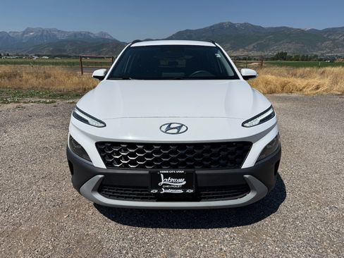 Used 2023 Hyundai Kona SEL AWD/4WD image 2