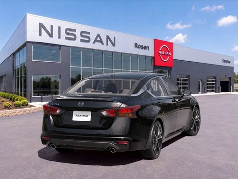 New 2026 Nissan Altima 2.5 SR FWD image 11